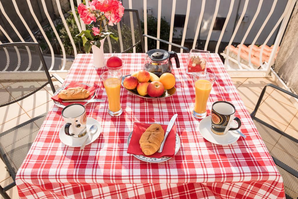 Pina 4* Zvekovica