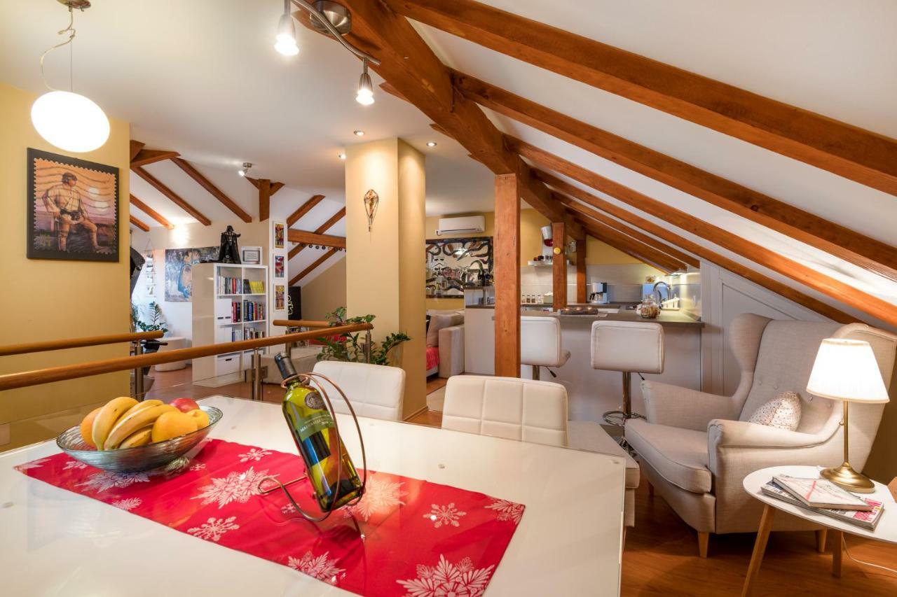 Pina Guesthouset
